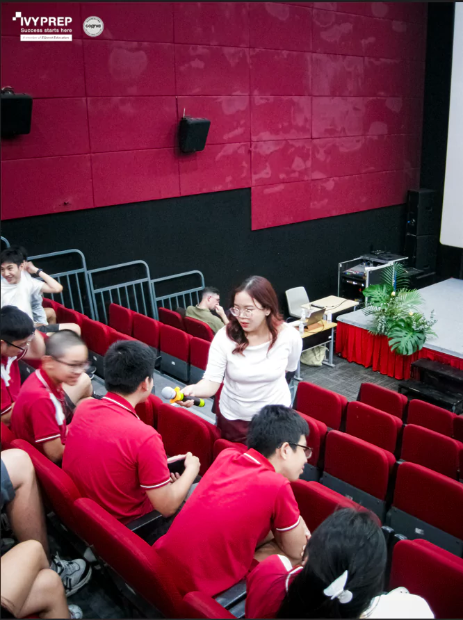 CÙNG IVYPREP EDUCATION ĐỊNH HƯỚNG NGHỀ NGHIỆP VỀ NGÀNH TRUYỀN THÔNG – MARKETING VÀ PHÁT TRIỂN KỸ NĂNG NGOẠI NGỮ TRONG CHUỖI SCHOOLTOUR THÁNG 5