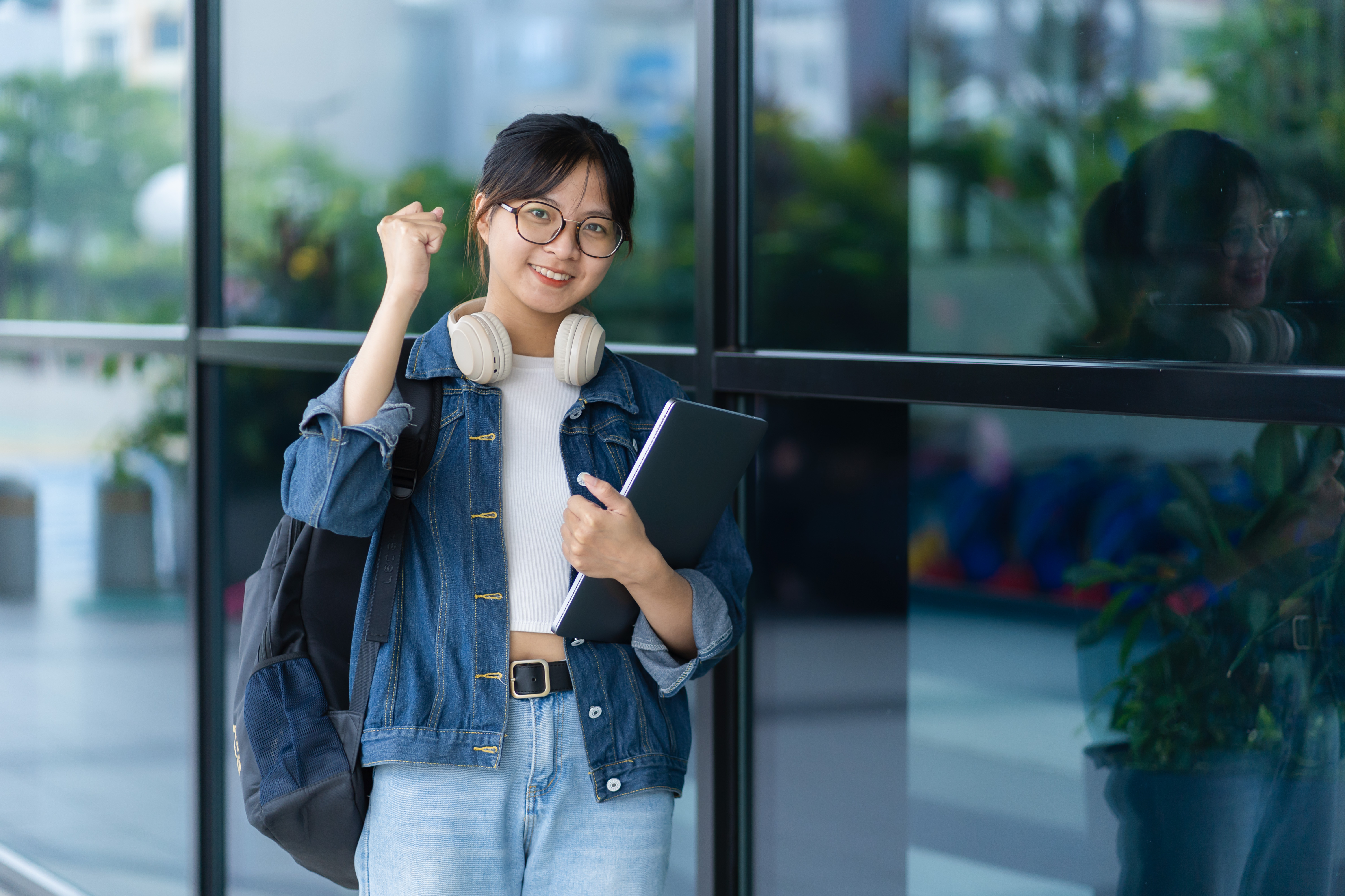 Young Girl Smile , Watching And Using Phone, Laptop, Headphones