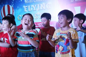 Ấm áp nhạc hội Giáng sinh Flying Christmas